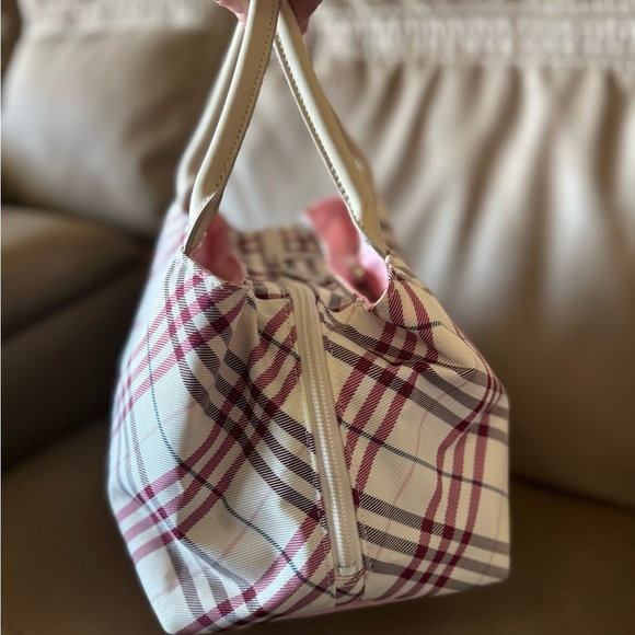 LAST DAY ‼️ EUC Rare Burberry Blue Label Pink & White Novacheck Canvas Tote Bag - Picture 13 of 17